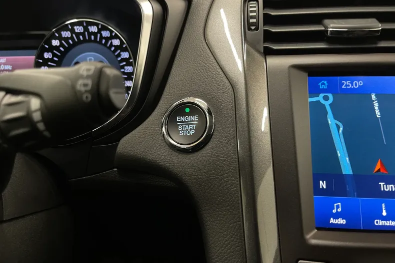 Ford Mondeo din 2020 cu 38.151 km - oferta FOR166974 - foto 26