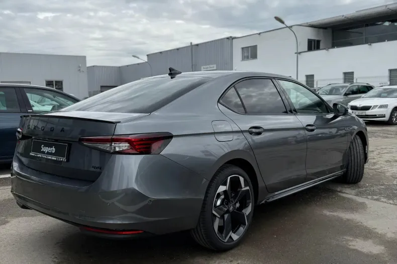 Skoda Superb din 2025 cu 1 km - oferta SKO166985 - foto 8