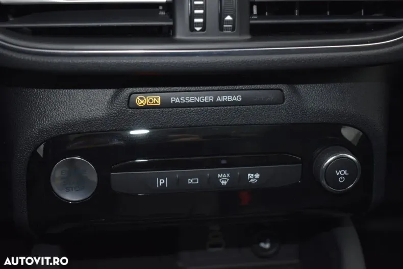 Ford Kuga din 2025 cu 1 km - oferta FOR167008 - foto 32