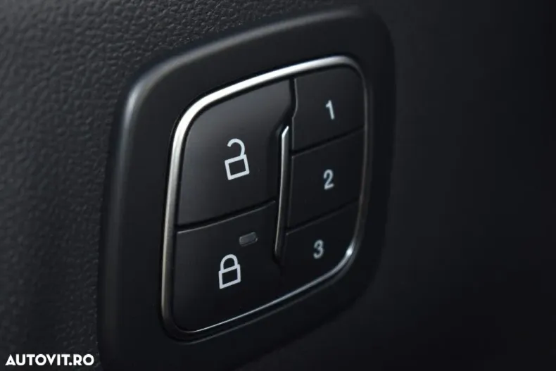 Ford Kuga din 2025 cu 1 km - oferta FOR167013 - foto 26