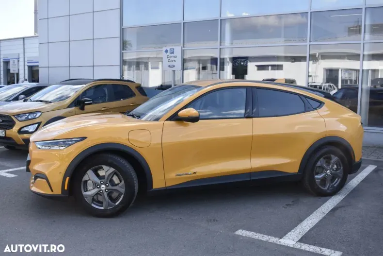Ford Mustang Mach-E din 2022 cu 6.500 km - oferta FOR167019 - foto 3