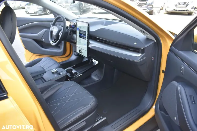 Ford Mustang Mach-E din 2022 cu 6.500 km - oferta FOR167019 - foto 10
