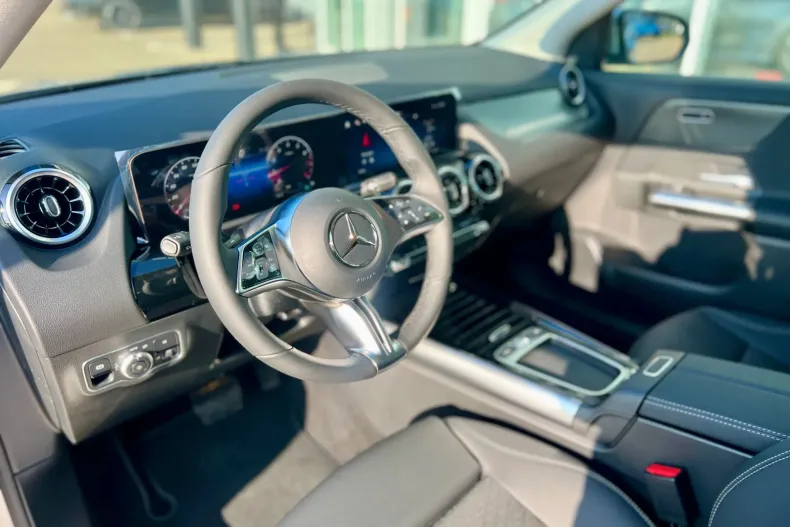 Mercedes-Benz GLA din 2025 cu 3 km - oferta MER167023 - foto 10