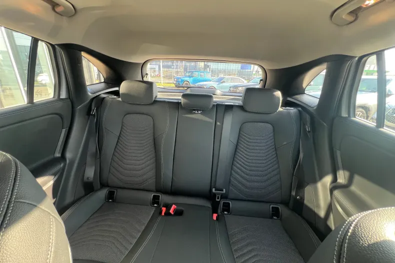 Mercedes-Benz GLA din 2025 cu 3 km - oferta MER167023 - foto 13