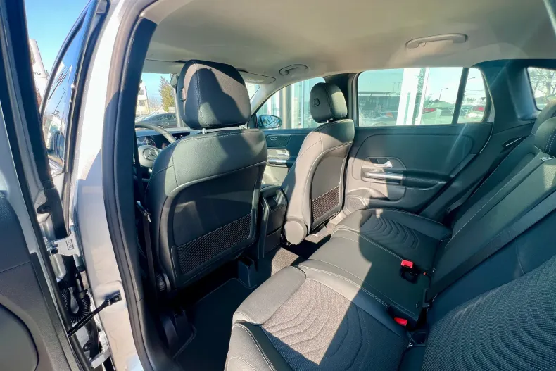 Mercedes-Benz GLA din 2025 cu 3 km - oferta MER167023 - foto 14