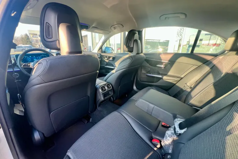 Mercedes-Benz C din 2025 cu 11 km - oferta MER167024 - foto 14