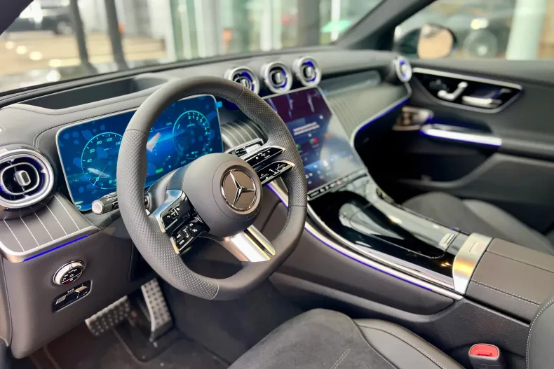 Mercedes-Benz GLC Coupe din 2025 cu 4 km - oferta MER167026 - foto 10