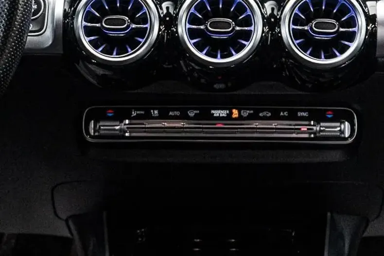 Mercedes-Benz GLB din 2023 cu 158.000 km - oferta MER167040 - foto 4