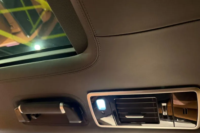 Land Rover Range Rover din 2020 cu 105.500 km - oferta LAN167041 - foto 35