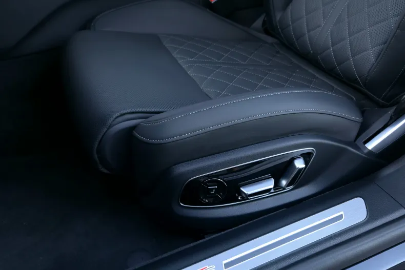 Audi A8 din 2025 cu 500 km - oferta AUD167055 - foto 11