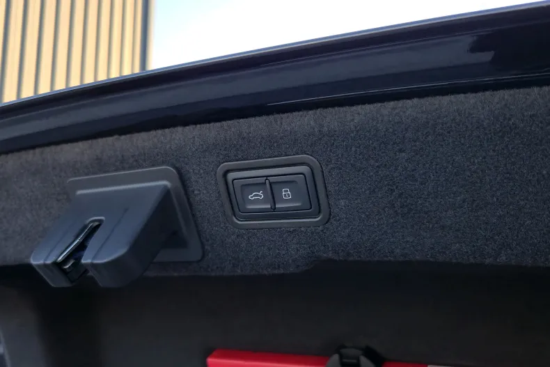 Audi A8 din 2025 cu 500 km - oferta AUD167055 - foto 14