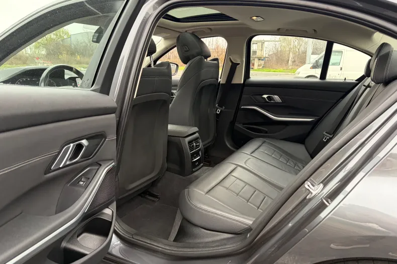 BMW Seria 3 din 2021 cu 95.200 km - oferta BMW167057 - foto 7