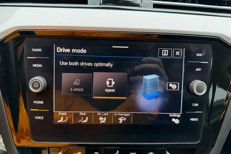 Volkswagen Passat din 2021 cu 140.150 km - oferta VOL167065 - foto 26