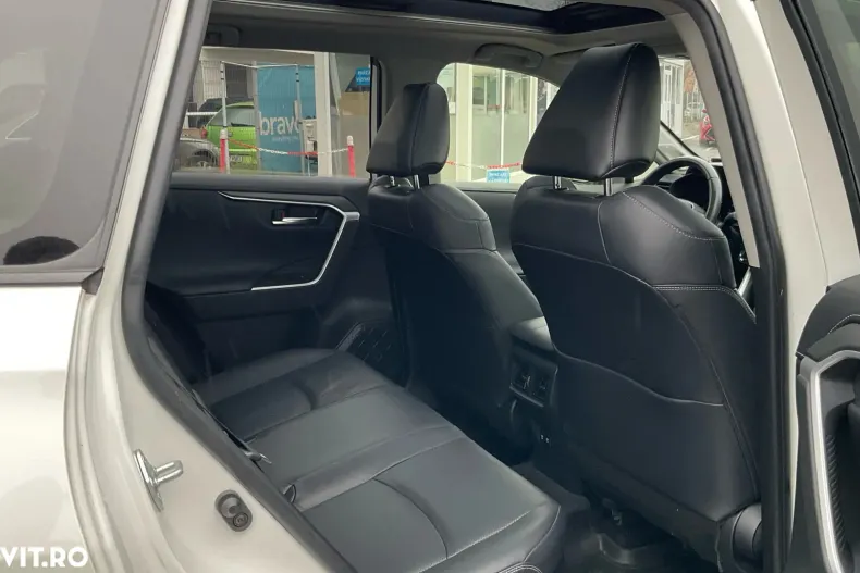 Toyota RAV4 din 2020 cu 75.215 km - oferta TOY167074 - foto 19