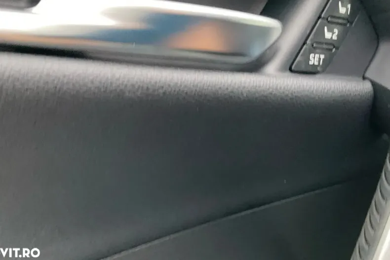 Toyota RAV4 din 2020 cu 75.215 km - oferta TOY167074 - foto 37