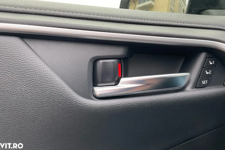 Toyota RAV4 din 2020 cu 75.215 km - oferta TOY167074 - foto 38