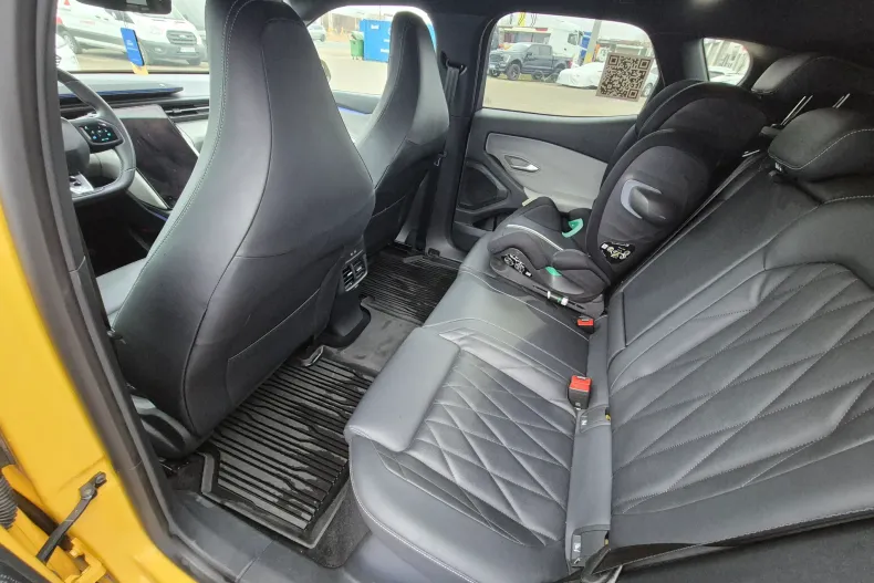 Ford Capri din 2024 cu 12.700 km - oferta FOR167076 - foto 13