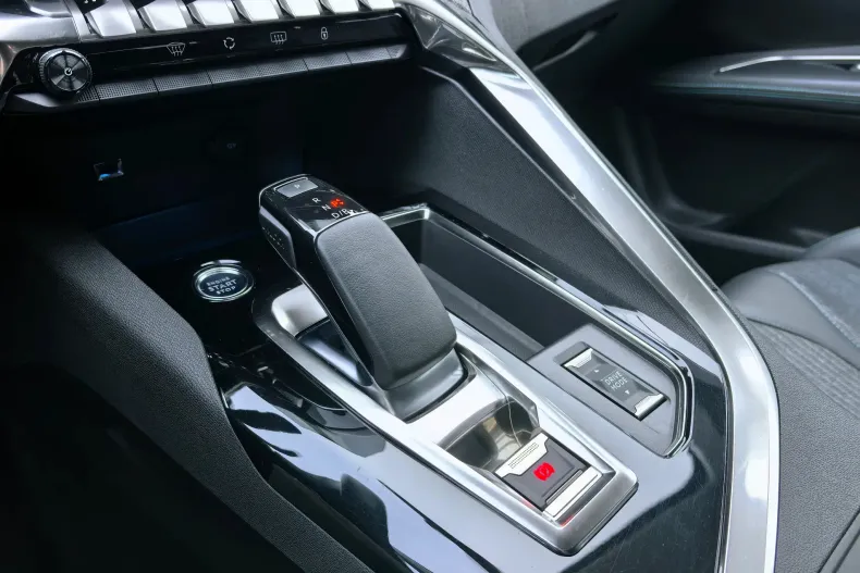 Peugeot 3008 din 2021 cu 126.148 km - oferta PEU167082 - foto 9