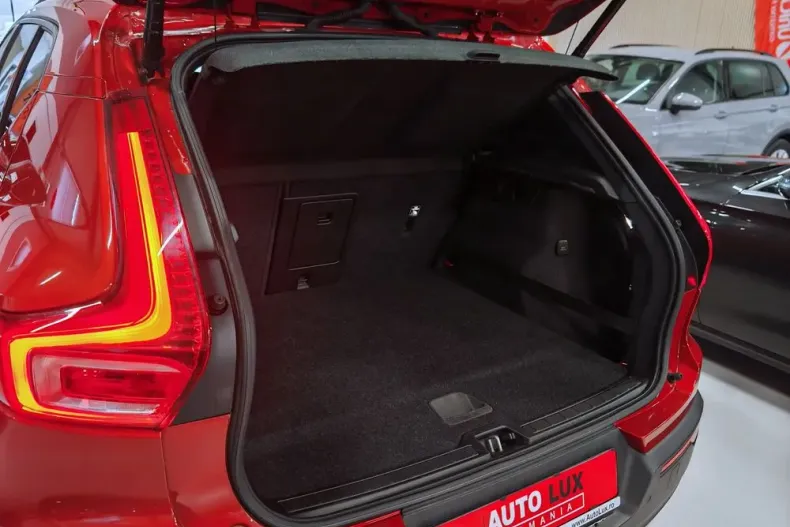 Volvo XC40 din 2020 cu 114.407 km - oferta VOL167085 - foto 16