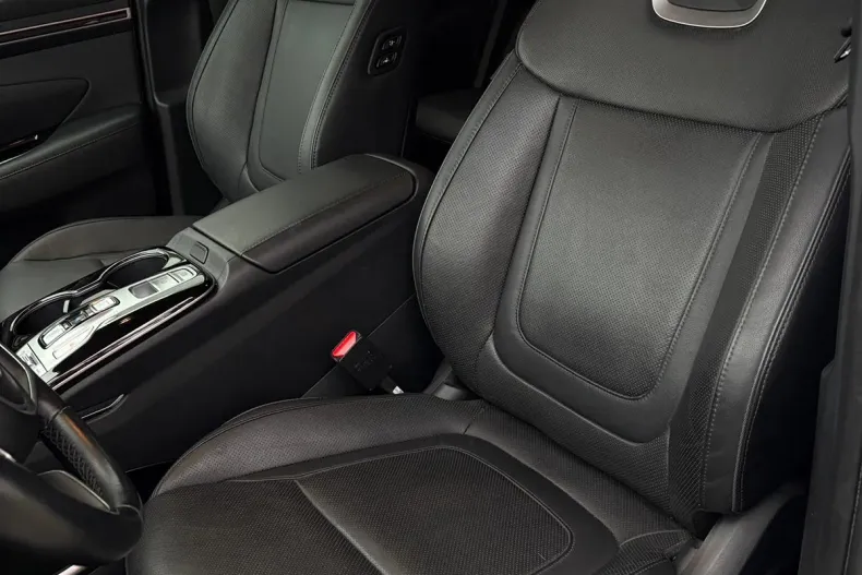 Hyundai TUCSON din 2021 cu 43.213 km - oferta HYU167089 - foto 3