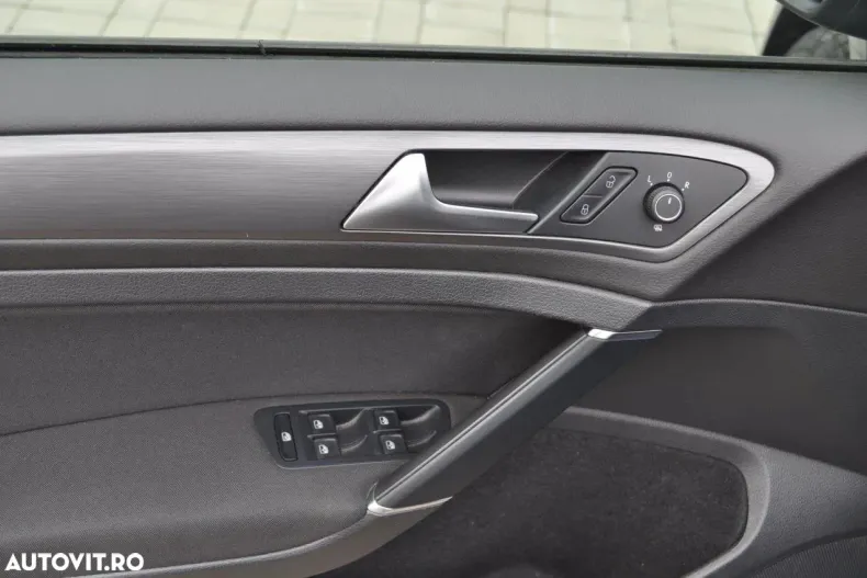 Volkswagen Golf din 2019 cu 102.788 km - oferta VOL167110 - foto 22