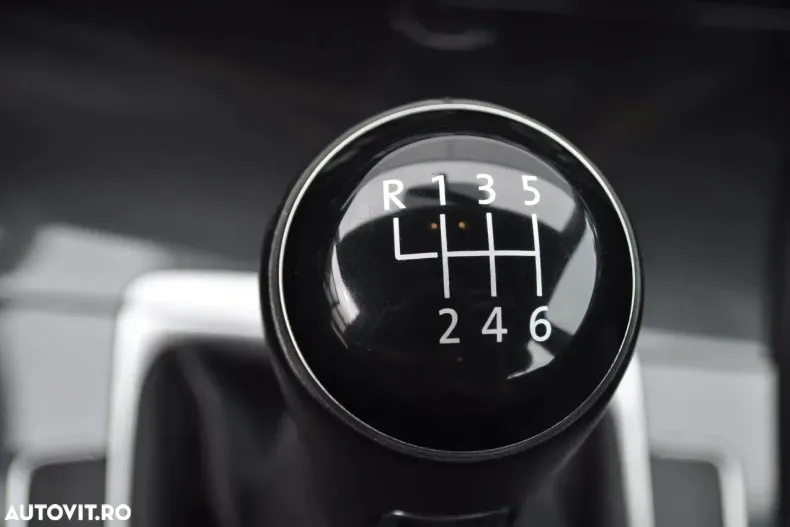 Volkswagen Golf din 2019 cu 102.788 km - oferta VOL167110 - foto 25