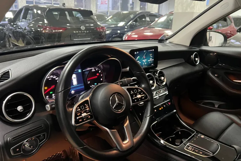 Mercedes-Benz GLC din 2020 cu 84.900 km - oferta MER167111 - foto 5