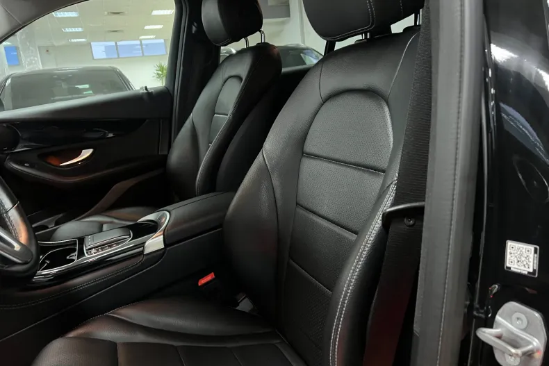 Mercedes-Benz GLC din 2020 cu 84.900 km - oferta MER167111 - foto 24