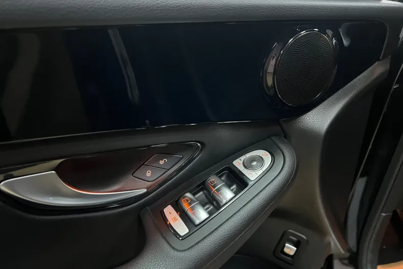 Mercedes-Benz GLC din 2020 cu 84.900 km - oferta MER167111 - foto 25