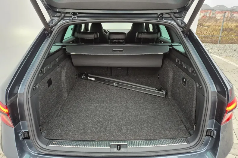 Skoda Superb din 2020 cu 150.598 km - oferta SKO167113 - foto 27