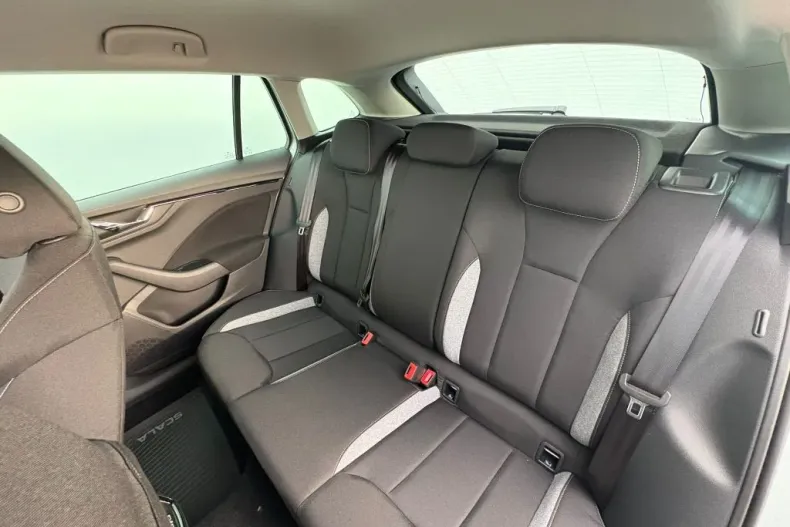 Skoda Scala din 2025 cu 500 km - oferta SKO167116 - foto 11