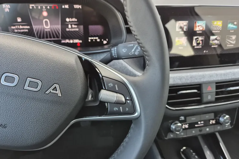 Skoda Kamiq din 2025 cu 2.350 km - oferta SKO167117 - foto 17