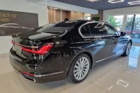 BMW Seria 7 din 2019 cu 177.260 km - oferta BMW167127 - foto 2