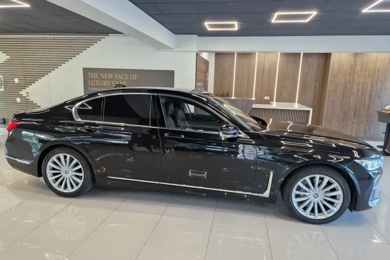 BMW Seria 7 din 2019 cu 177.260 km - oferta BMW167127 - foto 7