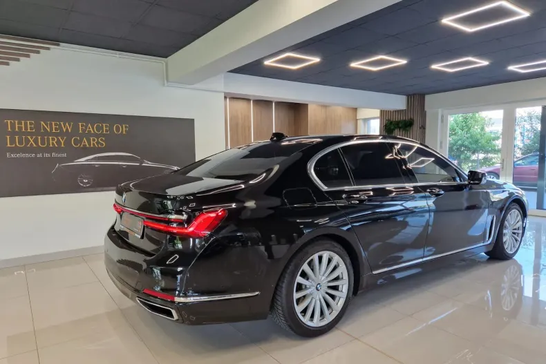 BMW Seria 7 din 2019 cu 177.260 km - oferta BMW167127 - foto 8