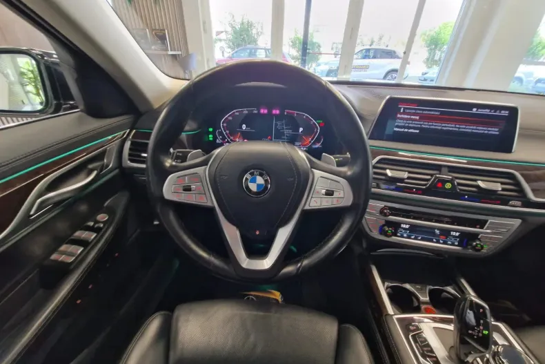 BMW Seria 7 din 2019 cu 177.260 km - oferta BMW167127 - foto 17