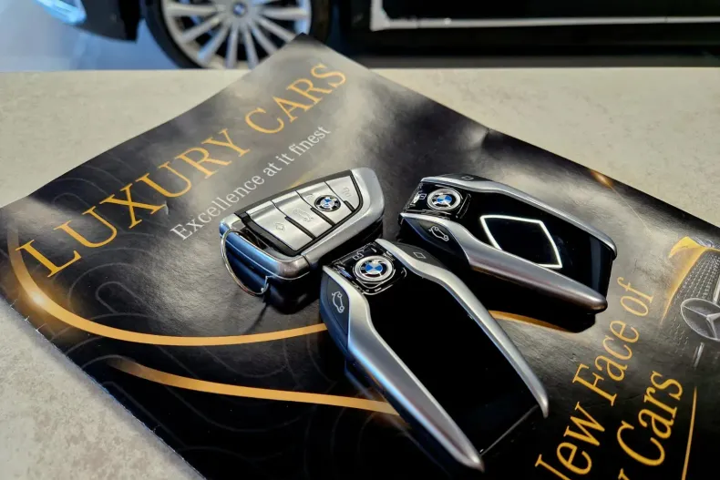 BMW Seria 7 din 2019 cu 177.260 km - oferta BMW167127 - foto 40