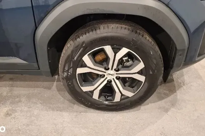 Dacia Bigster din 2025 cu 14.673 km - oferta DAC167132 - foto 6