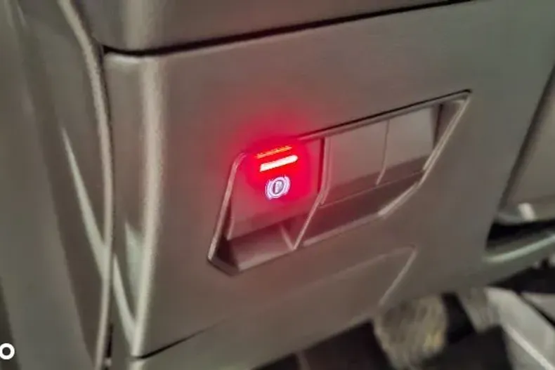 Dacia Bigster din 2025 cu 14.673 km - oferta DAC167132 - foto 21