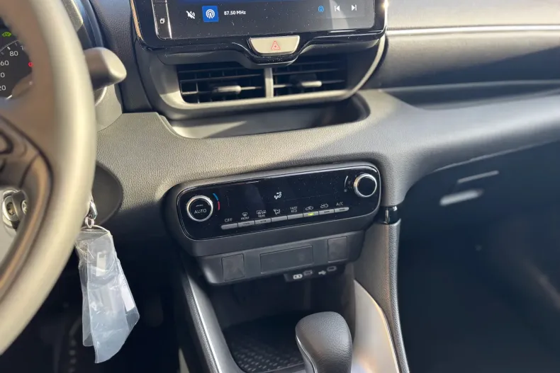 Toyota Yaris din 2025 cu 5 km - oferta TOY167140 - foto 17