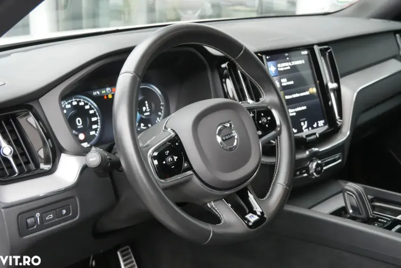 Volvo XC60 din 2019 cu 132.956 km - oferta VOL167143 - foto 2