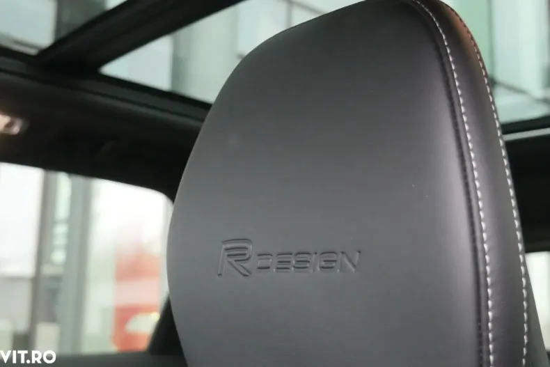 Volvo XC60 din 2019 cu 132.956 km - oferta VOL167143 - foto 4