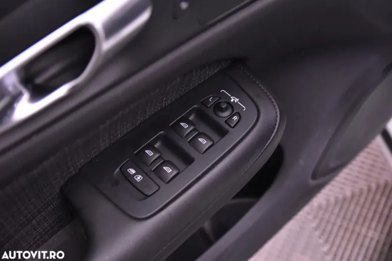 Volvo S60 din 2024 cu 30.200 km - oferta VOL167149 - foto 14