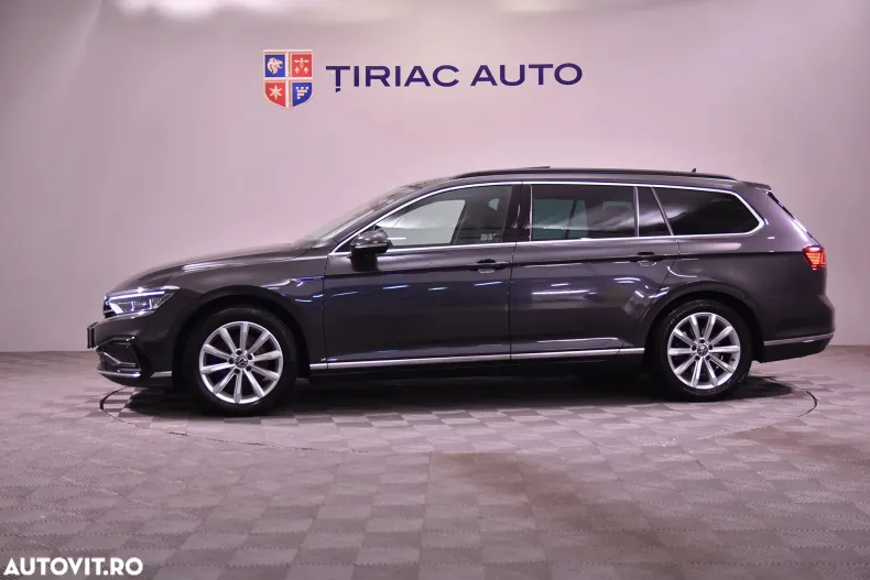 Volkswagen Passat din 2022 cu 135.713 km - oferta VOL167151 - foto 2