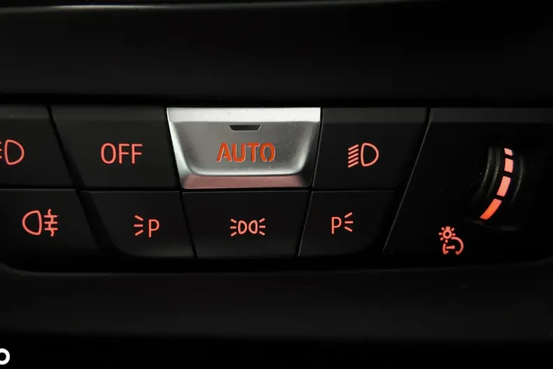 BMW Seria 2 din 2024 cu 59.900 km - oferta BMW167165 - foto 21