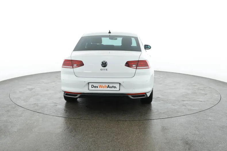 Volkswagen Passat din 2021 cu 75.472 km - oferta VOL167170 - foto 6