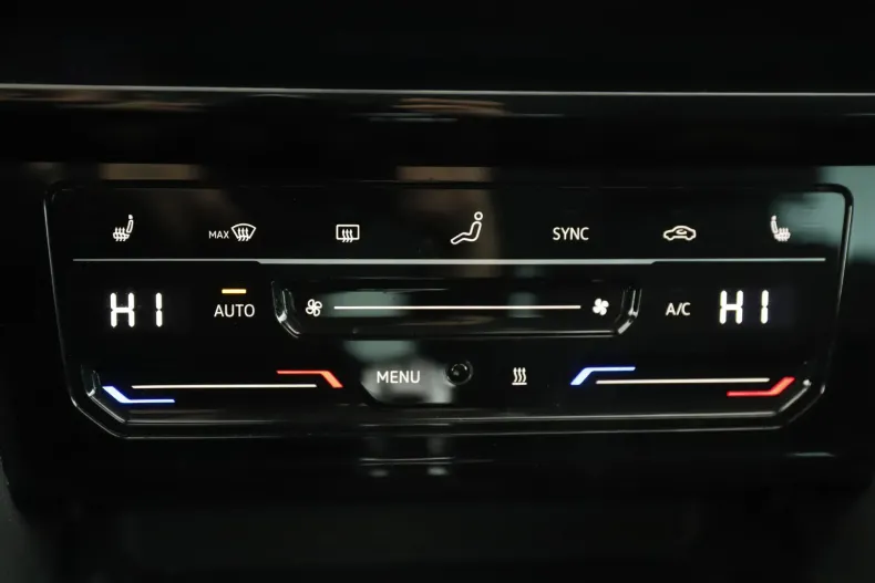 Volkswagen Passat din 2021 cu 75.472 km - oferta VOL167170 - foto 18