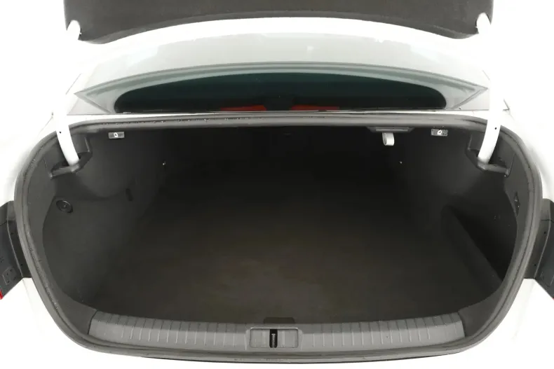 Volkswagen Passat din 2021 cu 75.472 km - oferta VOL167170 - foto 24