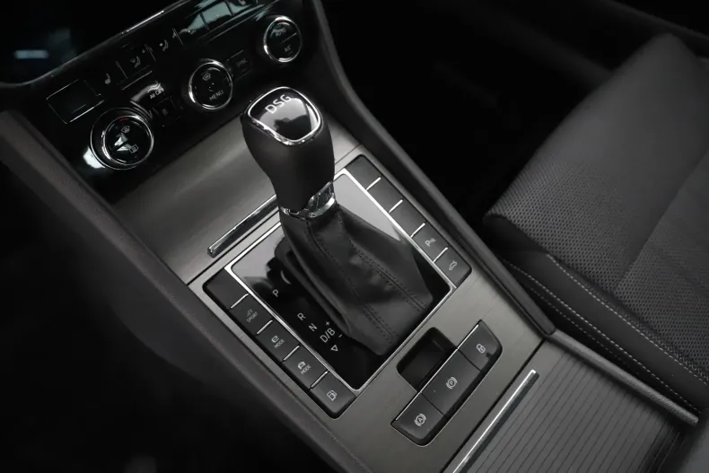 Skoda Superb din 2022 cu 56.470 km - oferta SKO167177 - foto 16