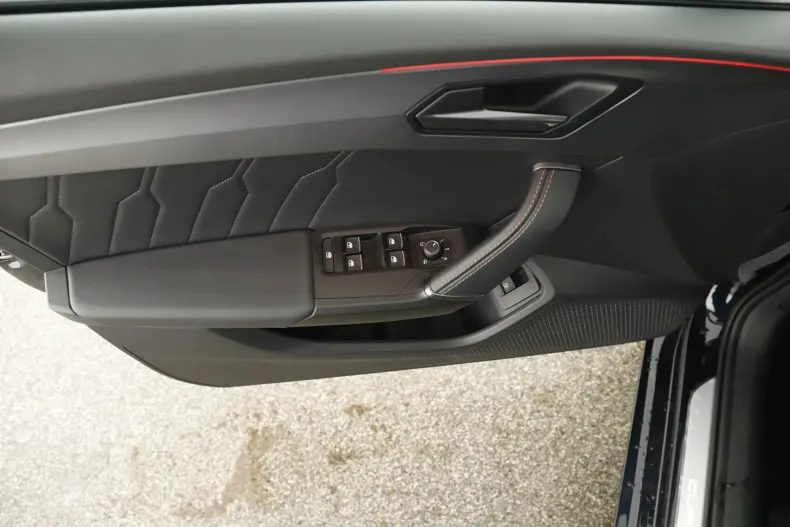 Cupra Leon din 2022 cu 25.418 km - oferta CUP167178 - foto 14